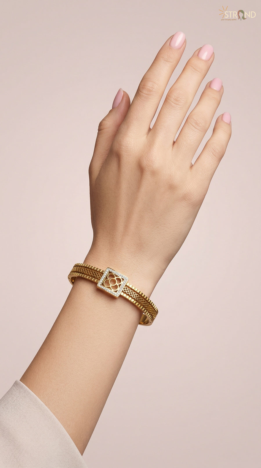 Elegant Gold-Toned Bracelet