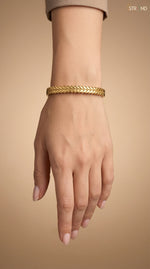Elegant Gold-Toned Bangle Bracelet