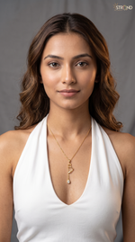 Elegant Gold Pendant Necklace with Drop