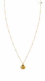 Elegant Gold Pendant Necklace