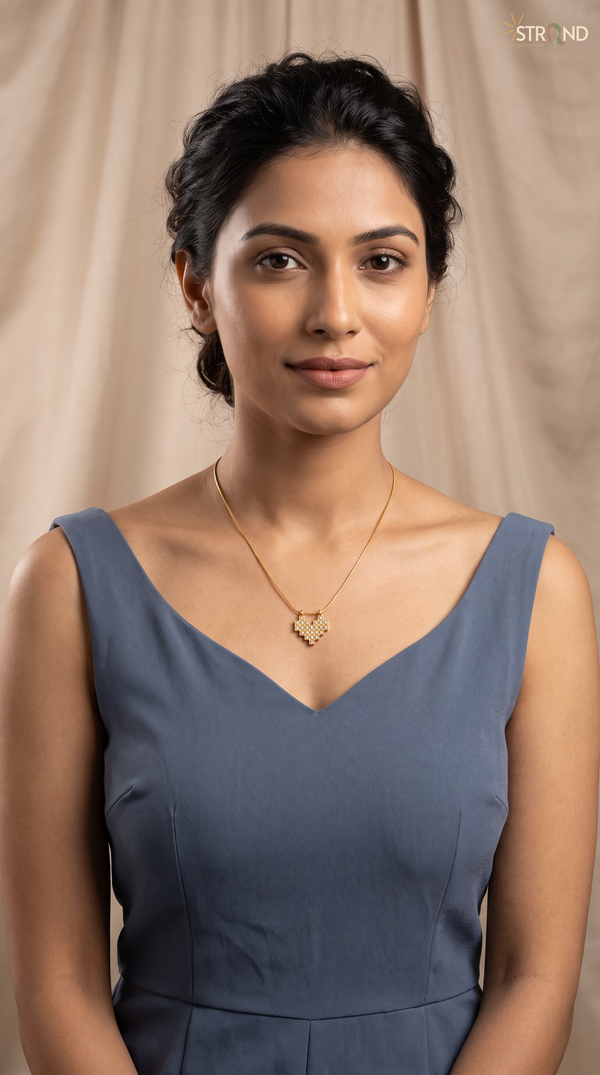 Elegant Gold-Toned Pendant Necklace