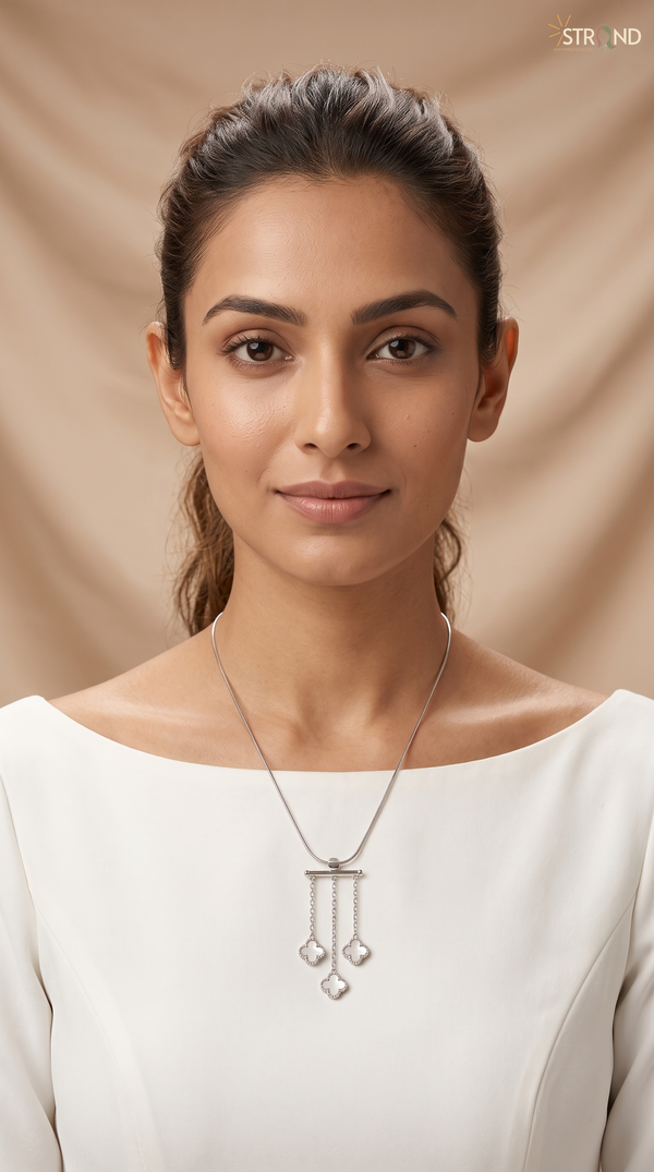 Elegant Silver Pendant Necklace