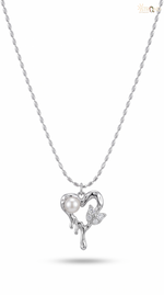Elegant Heart Pendant Necklace