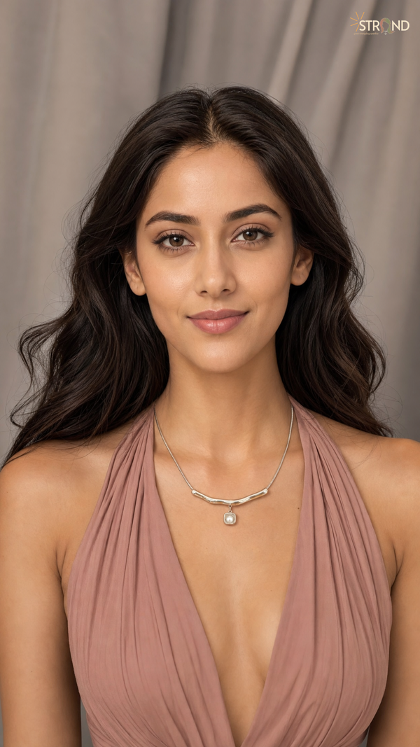 Elegant Pearl Pendant Necklace