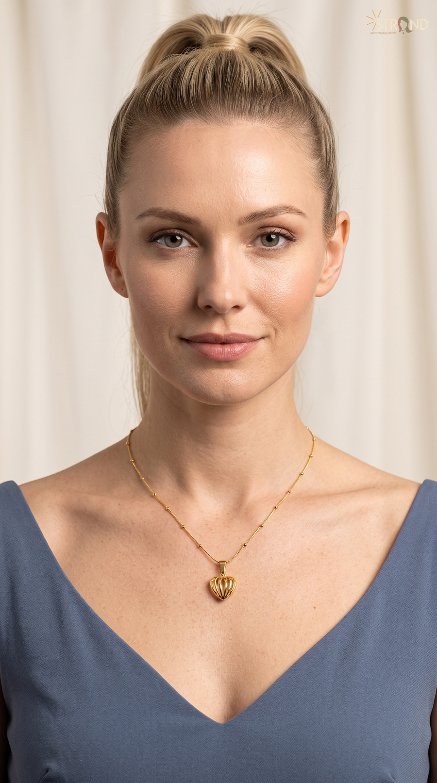 Elegant Heart Pendant Necklace