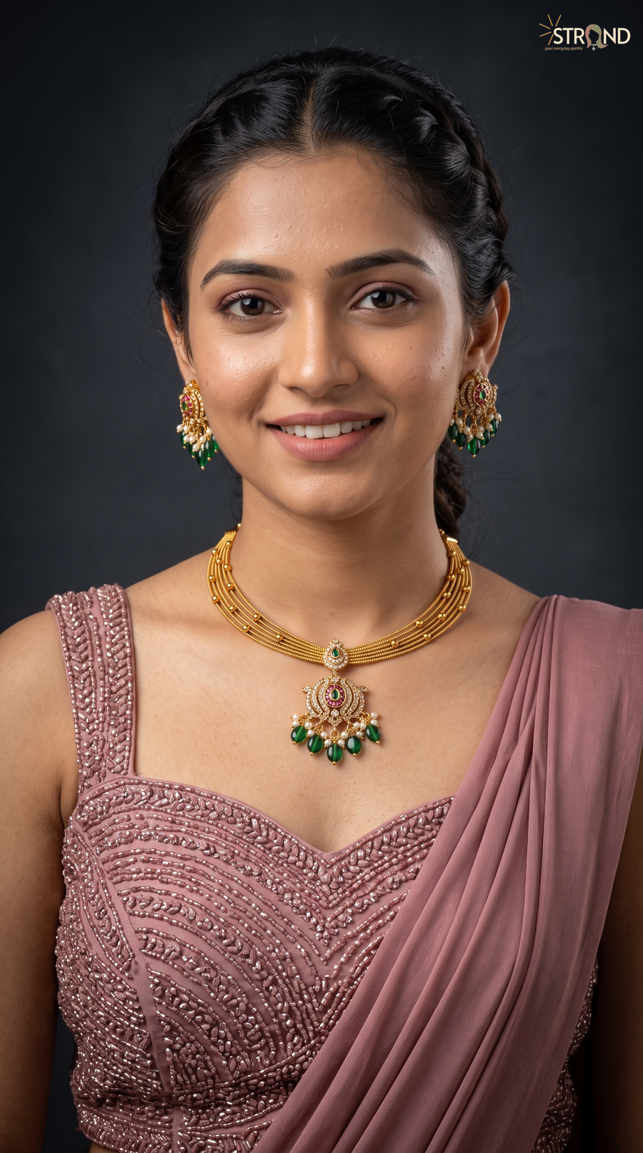 Elegant Gold Necklace Set with Earrings